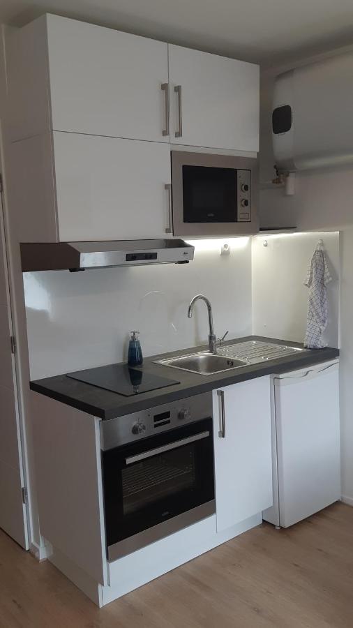 "Monplaisir", Parking, Canape-Lit Neuf Confortable, Ideal Voyages D'Affaires Et Tourisme, Proximite Commerces, Gare, Universite Lyon 3 , Tram T2, T4 Et C25 Apartment Bagian luar foto