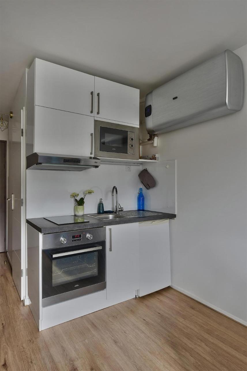 "Monplaisir", Parking, Canape-Lit Neuf Confortable, Ideal Voyages D'Affaires Et Tourisme, Proximite Commerces, Gare, Universite Lyon 3 , Tram T2, T4 Et C25 Apartment Bagian luar foto